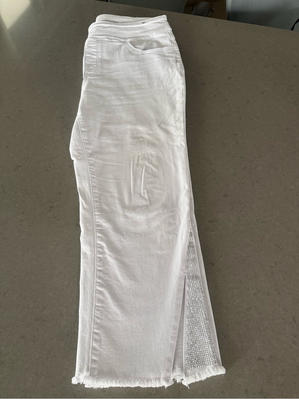 White Ankle Cropped Jeans with Side Rhinestone Slit 30” leg Super cute